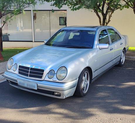 MERCEDES-BENZ E 320 3.2 ELEGANCE V6 GASOLINA 4P AUTOMÁTICO